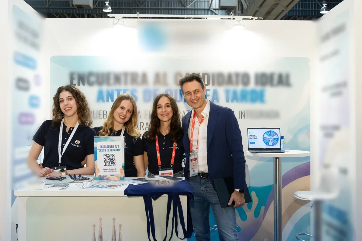 Enrico Ariotti and three nCore HR colleagues at the stand of the Congreso Factor Humano 2026 in Barcelona