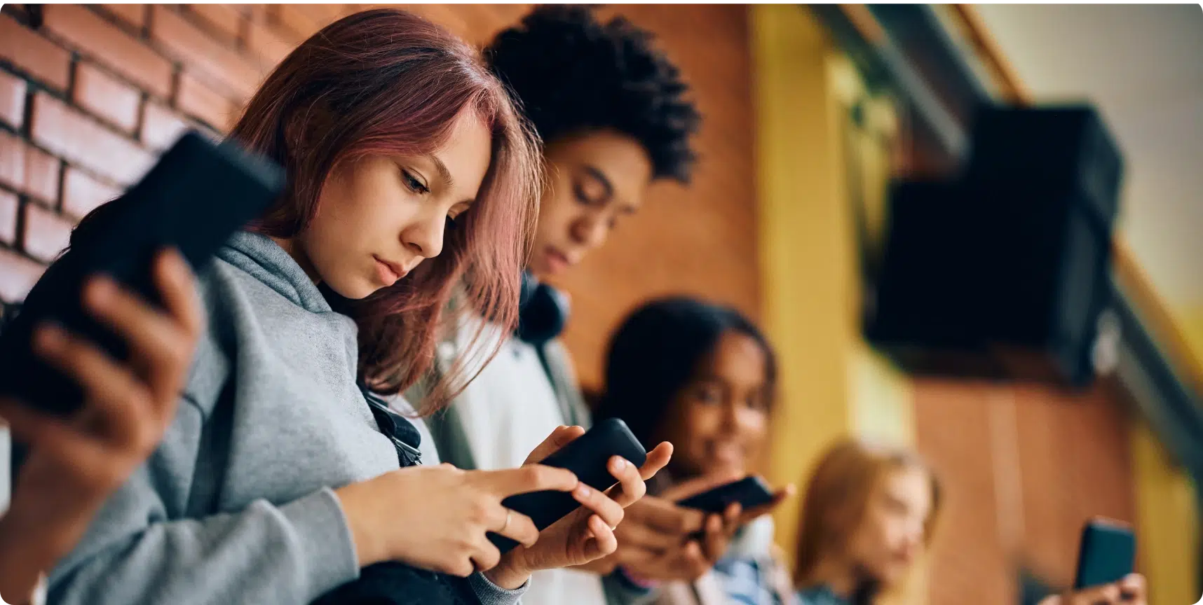 Digital Recruiting and Gen Z: How to Attract Young Talent with AI and nCore HR