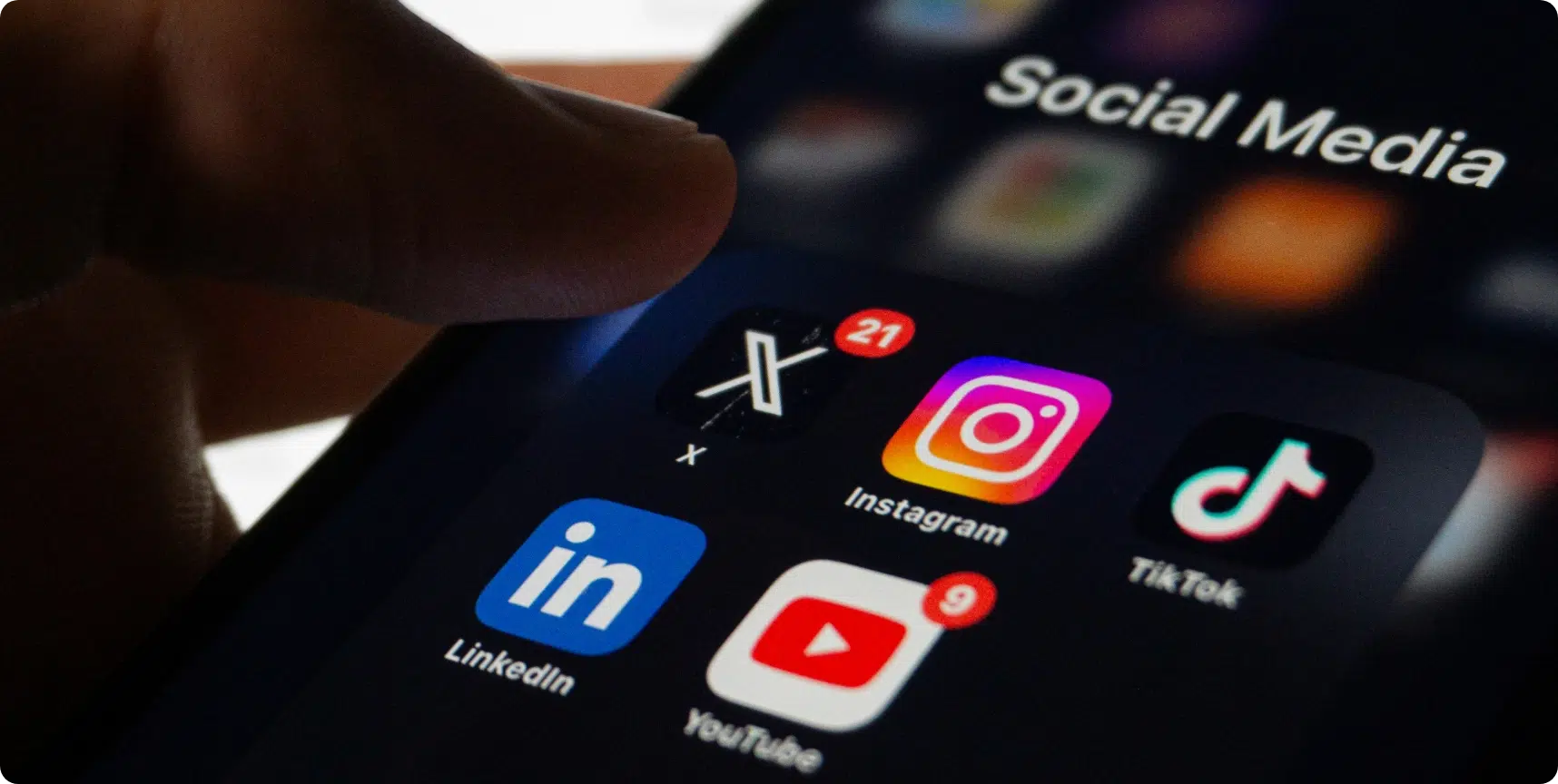 What Is Social Recruiting and How to Use It for Active Candidate Sourcing
