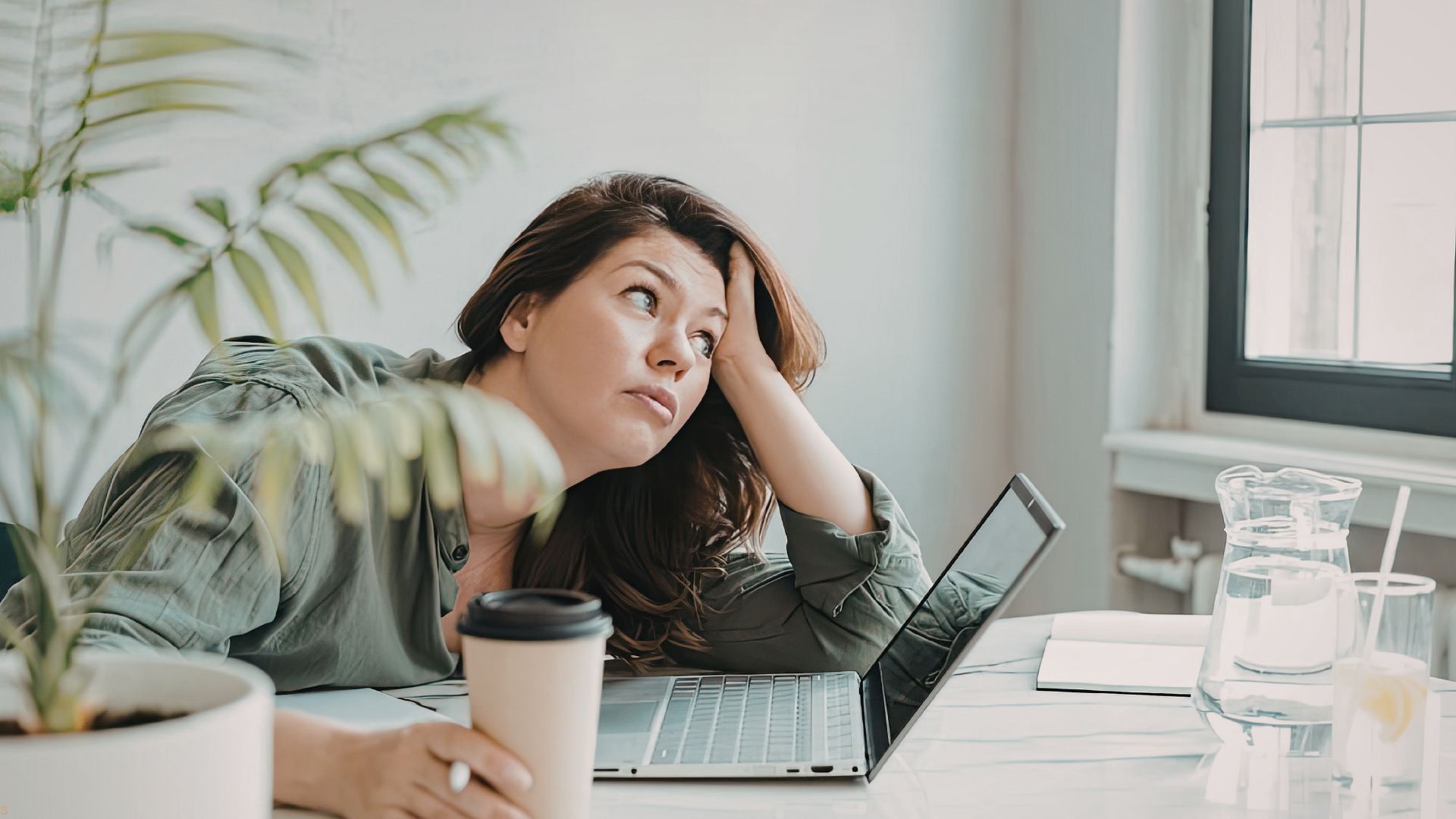 L’AI si candida al posto tuo: quello che nessuno dice